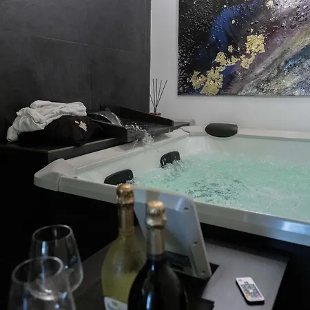 Piazza Vittorio Emanuele 4*