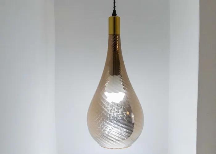 Piazza Vittorio Emanuele 4*